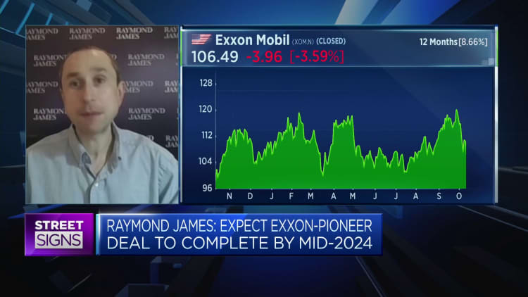 Exxon-Pioneer deal is 'one for the record books,' says wealth management firm