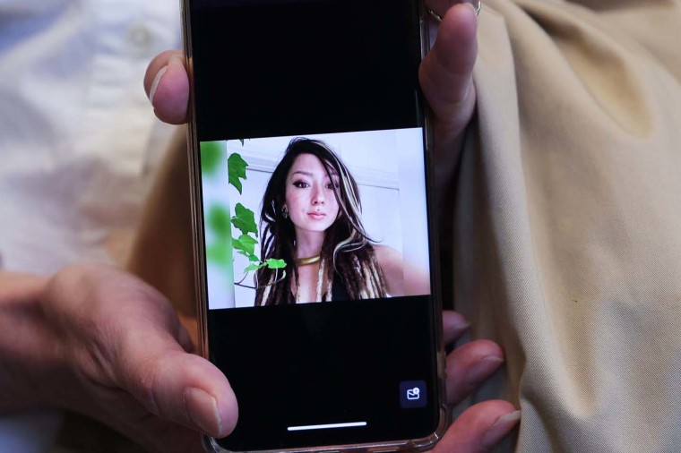 Image: Bundestag President Bas Meets With Families Of German Hostages In Gaza